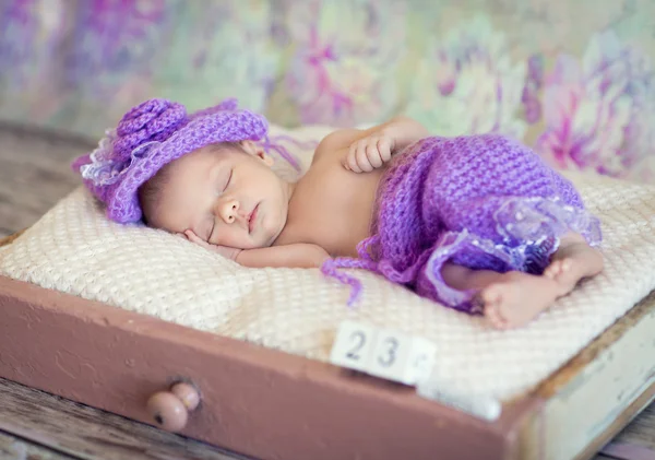 Newborn baby girl asleep — Stock Photo, Image