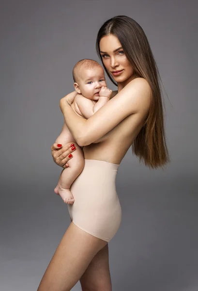 Roztomilý portrét o matku a dítě — Stock fotografie