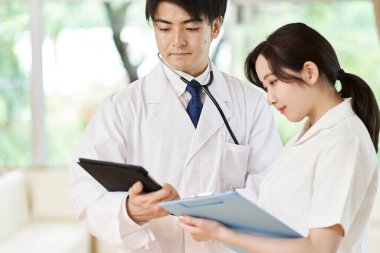 Doctors and nurses having a meeting