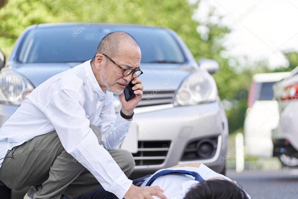 Elderly people who cause personal injury in a car