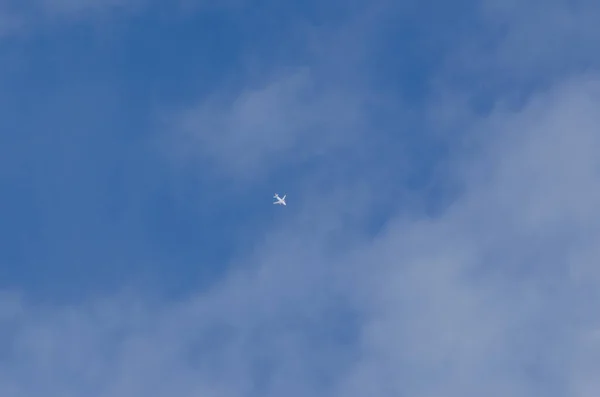 Aereo Volare Alto Nel Cielo — Foto Stock
