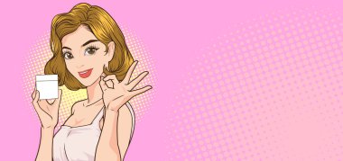 Kadın prodüksiyon gösteriyor ve populer sanat retro çizgi romanıyla iyi bir jest yapıyor