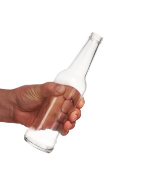 Elinde bir bira şişesi.