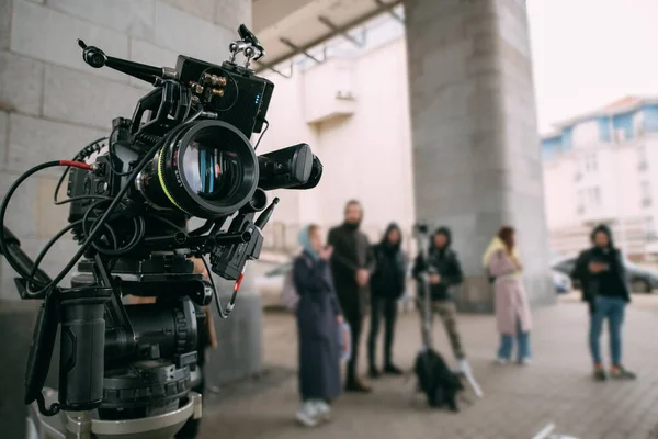 Pellicola Professionale Videocamera Sul Set Turno Tiro Equipaggiamento Gruppo Tecnica — Foto Stock