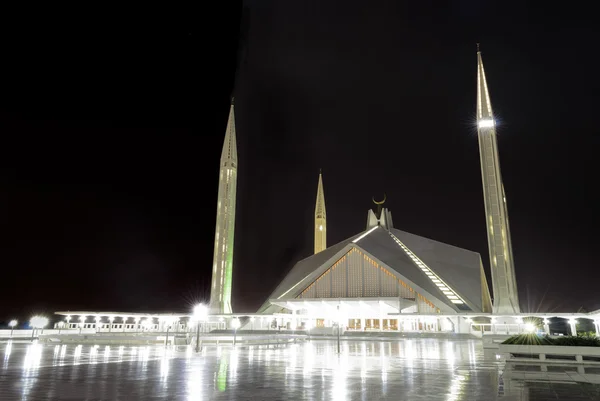 Mesquita Faisal em Islamabad à noite — Fotografia de Stock