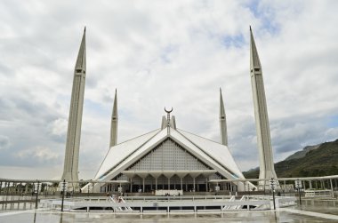 Shah Faisal Mosque Islamabad clipart