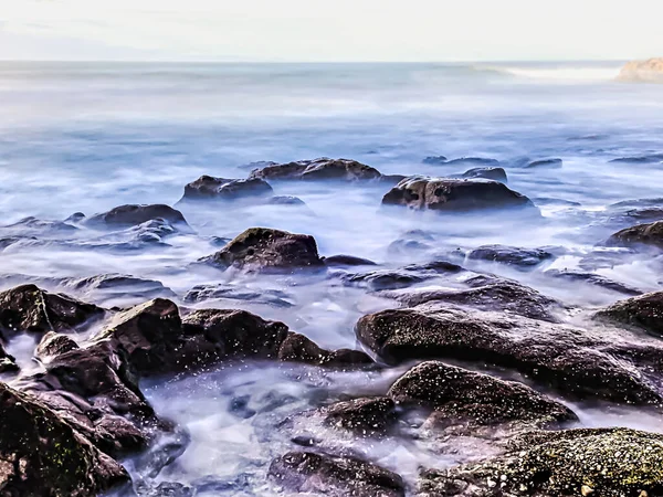 Seascape Skalnaté Pláži Začátku Zimního Dne Portugalsku — Stock fotografie