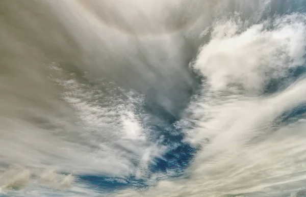 Nuages Denses Dans Ciel Bleu Début Été — Photo