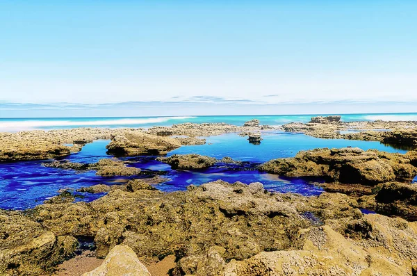 Paisaje Marino Con Playa Rocosa Luz Tarde — Foto de Stock