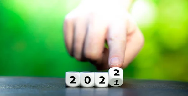 Hand Turns Dice Changes Year 2021 2022 — ストック写真