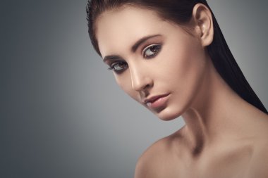 kadın moda makyaj ile 