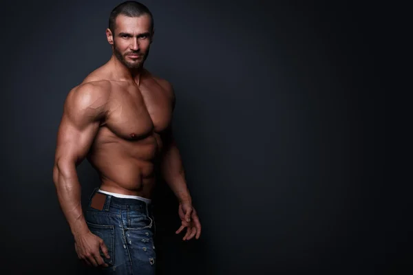 Handsome muscular man — Stock Image Handsome muscular man Stock Photo