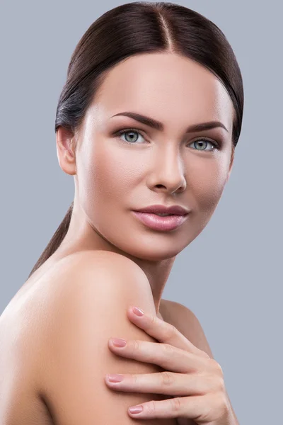 Mujer con maquillaje natural — Foto de Stock