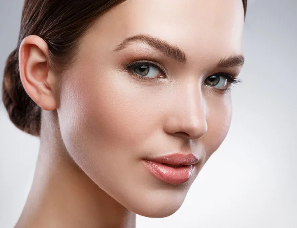 Woman face with clean skin — Stock Photo, Image