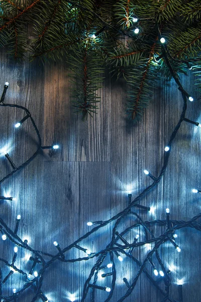 Julljus och grenar av Gran — Stockfoto