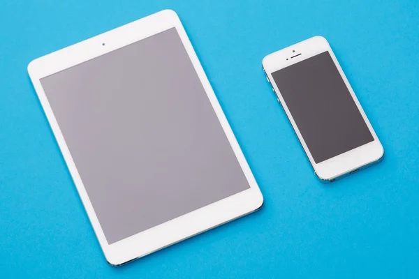 White smart phone and tablet — Stock Photo, Image