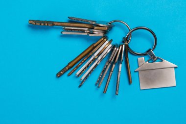 Farklı anahtarlar demet