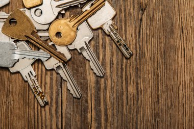 Farklı metalik tuşları 