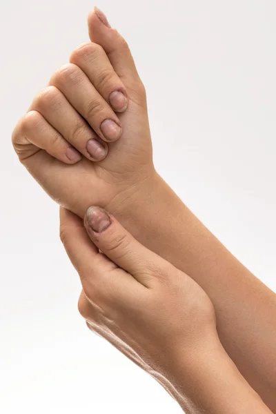 Female hands with dirty nails — Stock Photo, Image