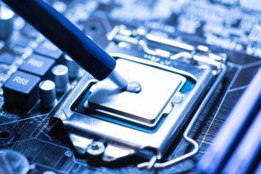 Kişisel bilgisayarda işlemci için termal bileşim