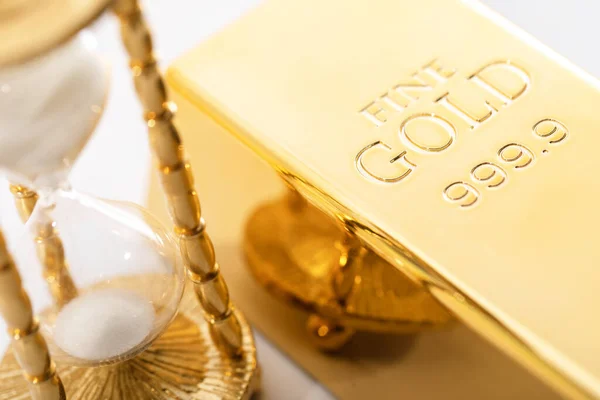 Hourglass Fine Gold Bullion Concept Investment Precious Materials — Stock Photo, Image