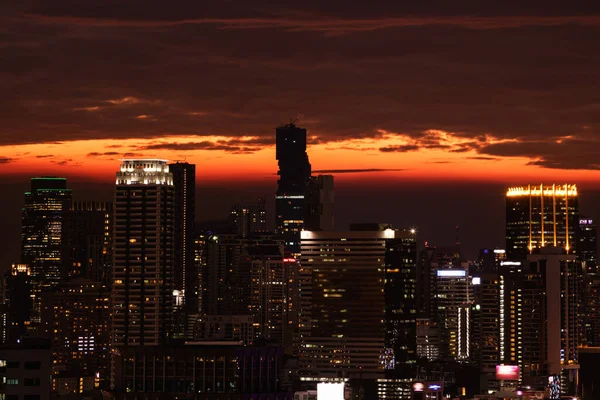Szenische Ansicht Der Modernen Stadt Bangkok Bei Sonnenuntergang — Stockfoto
