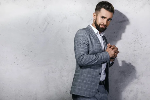 Handsome Bearded Man Wearing Gray Checkered Suit Posing Concrete Wall — Stock Photo, Image