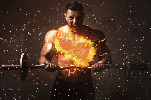 Enorme Schreeuwende Bodybuilder Met Een Brandende Tandwielen Zijn Romp Concept — Stockfoto