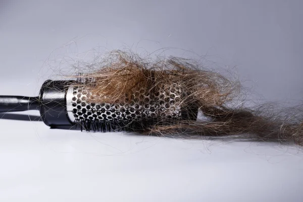 Metal Hairbrush Clump Hair White Background — Stock Photo, Image