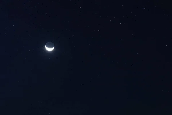 Bella Vista Del Cielo Notturno Con Luna Nuova Stelle — Foto Stock