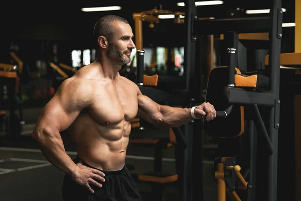 Handsome Bearded Bodybuilder His Workout Gym — Stock Photo, Image