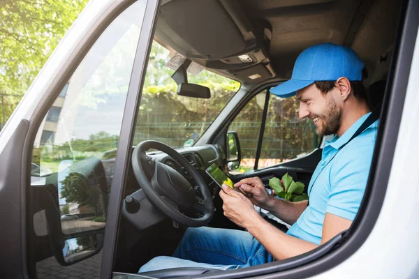 Safe Delivery Young Male Courier Van Brings Pizza Client — Stock Photo, Image
