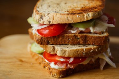 Ev yapımı sandviçler