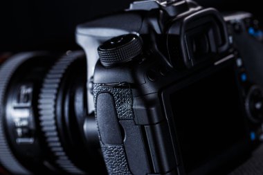 DSLR fotoğraf makinesi yakın çekim