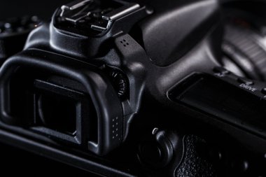 DSLR fotoğraf makinesi yakın çekim