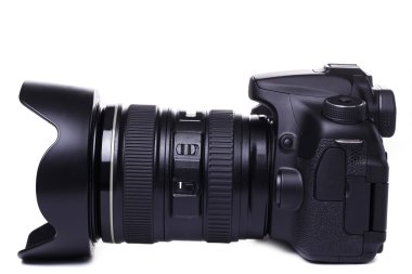 Beyaz arkaplanda DSLR Kamerası