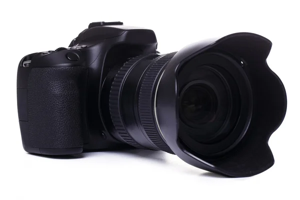 Beyaz arkaplanda DSLR Kamerası — Stok fotoğraf