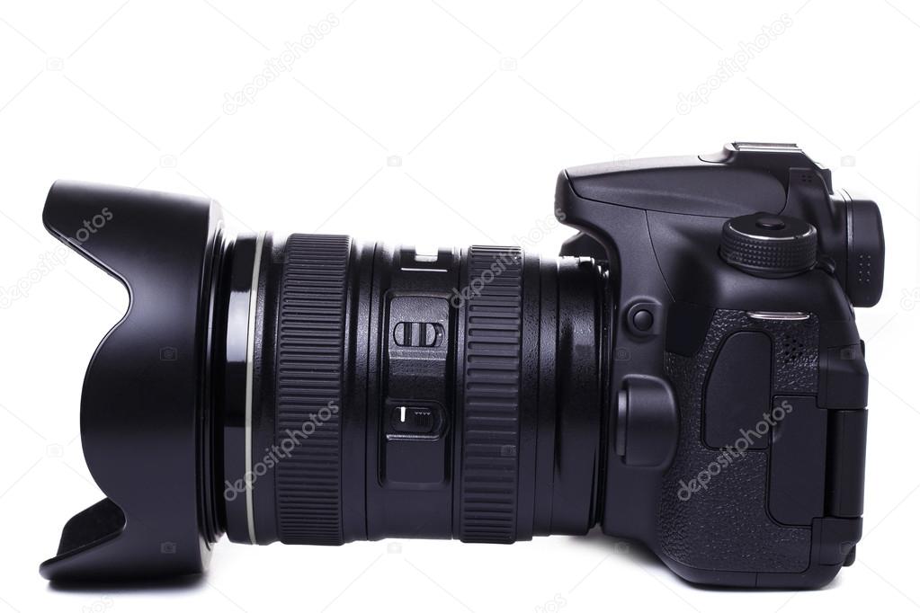Premium Photo Professional generic dslr camera isolated on white background in closeup hdr effect