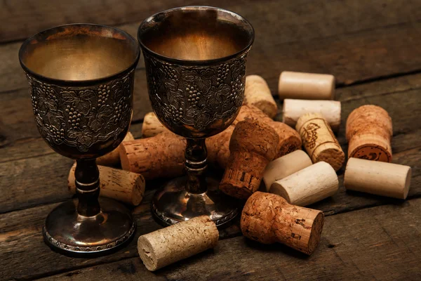 Medieval goblets and wine corks — Stock Photo, Image