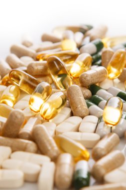 Farklı renkli hapları