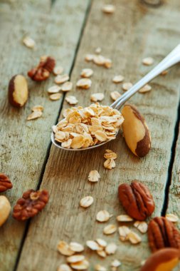 Oatmeals kaşıkla