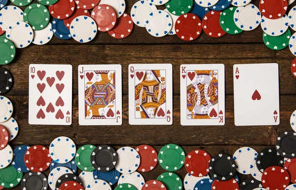 Carte da poker e chips — Foto Stock