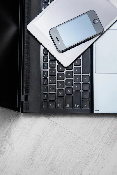 Smartphone, tablety a notebooky — Stock fotografie