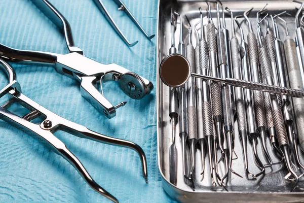 Different dental tools — Stock Photo, Image