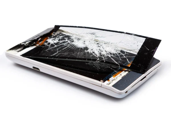 Поврежденный дисплей на смартфоне — стоковое фото