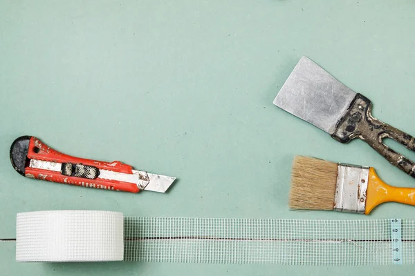 Reinforcing net and instruments — Stock Photo, Image