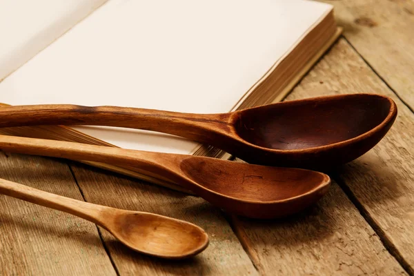 Utensilios de cocina de madera — Foto de Stock