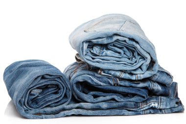 Mavi jeans yığını