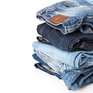 Mavi jeans yığını