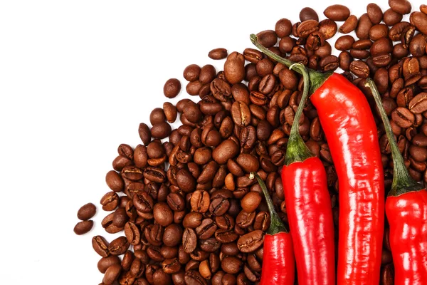 Chili peppers and coffee — Stock Photo, Image